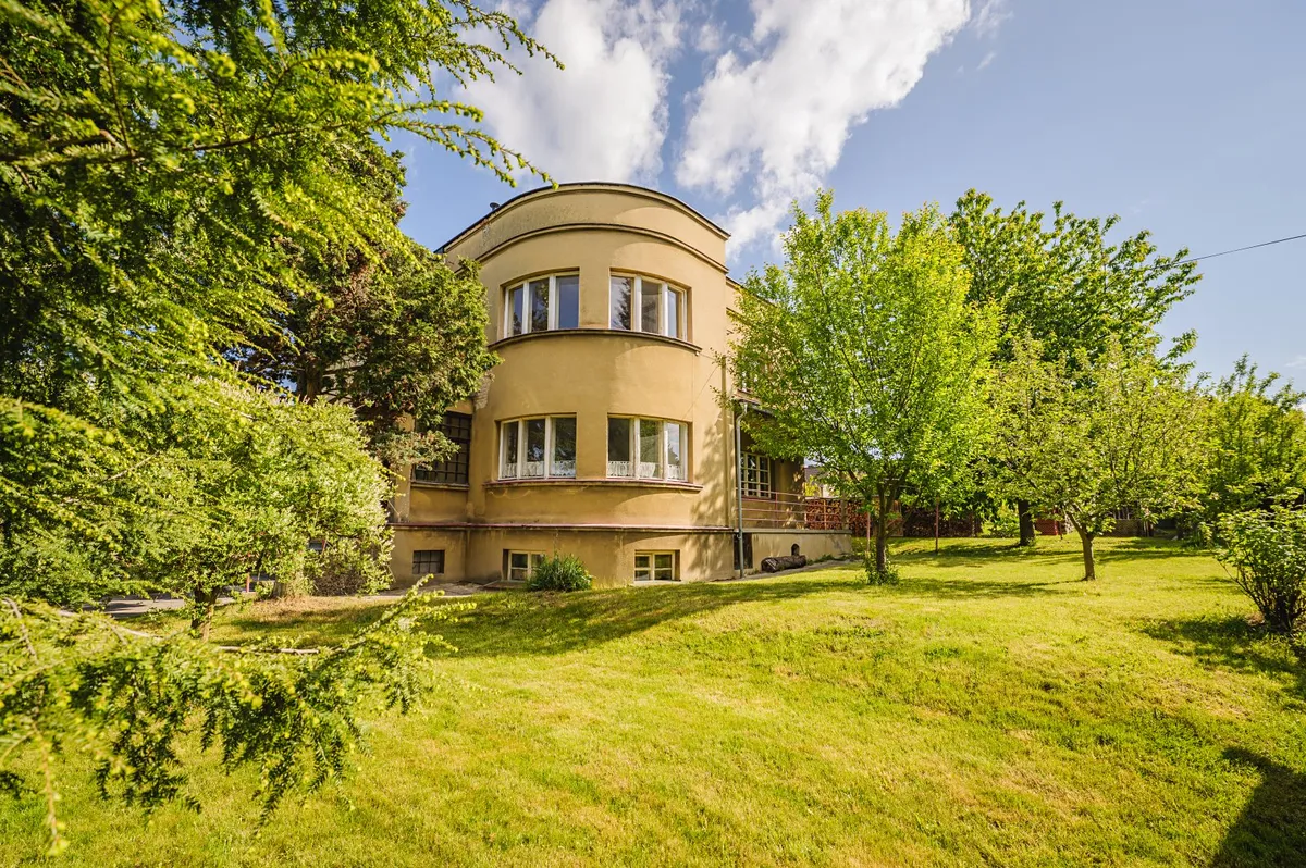 Prodej rodinného domu 206 m², pozemek 958 m²